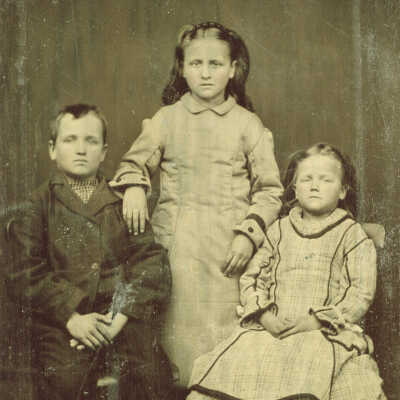 Staggers-Bowlby Album 01, Photo 35 - Children of Samuel Coleman Bowlby and Sarah Ross