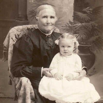 Adaline (Lapping) Eisiminger holding unidentified child