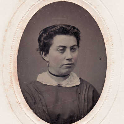 VanCleve Album, Photo 26 - Catherine Elizabeth "Kate" (Harvey) Iams [1852-1924]