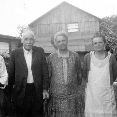William Henry Bowler and his children