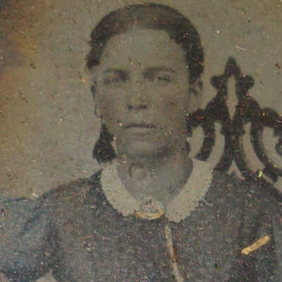 Cased photograph of Elizabeth Jane (Scott) Carpenter: Origformat: Print-Photographic