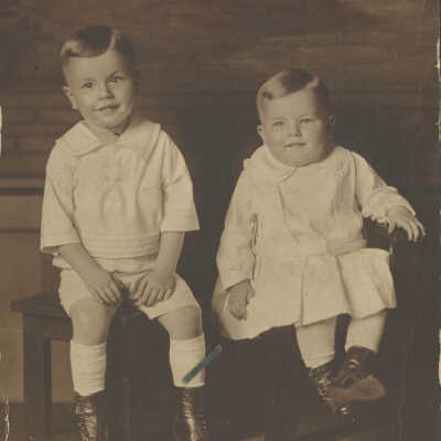 Sons of Arthur Oscar Roberts