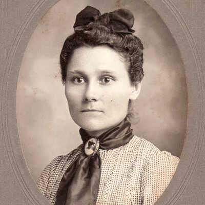 Rosa Alice (Gregg) Roberts [1871-1949] - wife of John Roberts, daughter of Daniel Gregg & Susan Rush