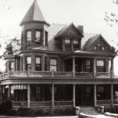 Thomas Riley Huffman family home on Wayne Street in Waynesburg