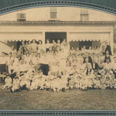 King and Toothman families