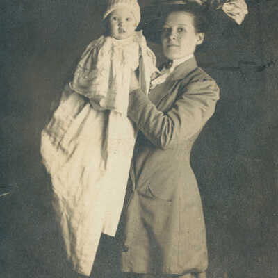 Dorothy Blanche (King) Everhart holding her son John Everhart