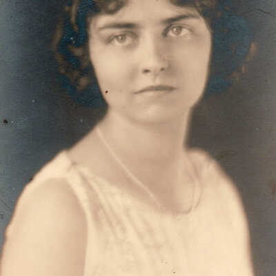 Leah Abigail (Crago) Waddell
