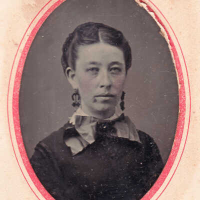 VanCleve Album, Photo 17 - Caroline (Throckmorton) Patterson
