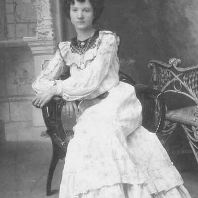 Flora (Moore) Whipkey [1885-1970]
