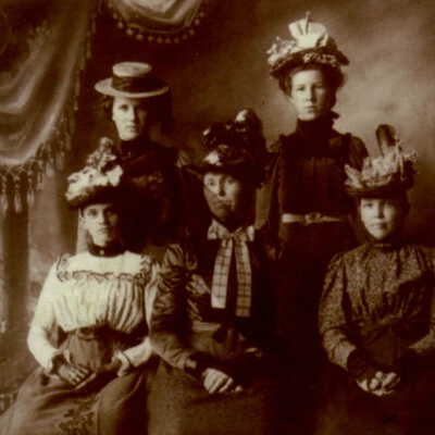 Daughters of Andrew Dwigans and Amanda (Pangborn) Dwigans
