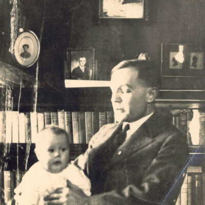 Believed to be Edwin Thomas Wood [1881-1932] holding unidentified child