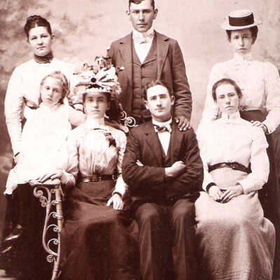 Johnson Album 02, Photo 08 - Unidentified