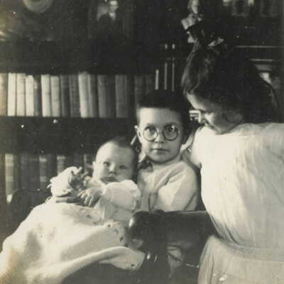 Unidentified children, believed to be related to Wood family