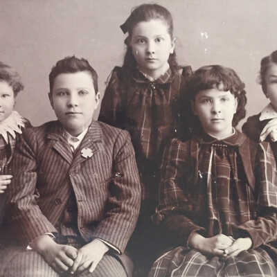 Dr. Thomas Morford Throckmorton and Mary Ann (Bentley) Throckmorton family