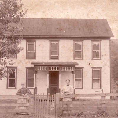 Home of Thomas Mooney Jr. and Mary Ann (Cosgray) Mooney