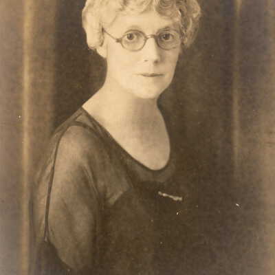 Elizabeth Judson (Rinehart) Waddell