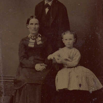 Anna Adelia (Brown) Patton with her children