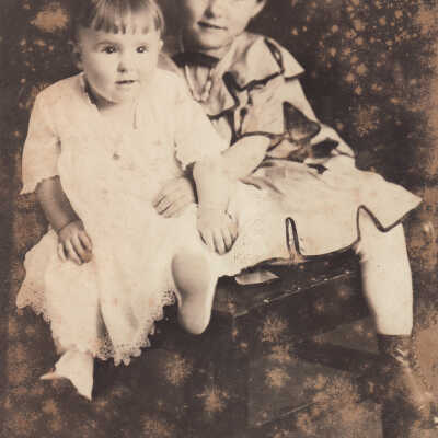Daughters of William Stanford Mooney and Ida Rose
