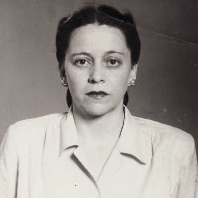 Passport of Alice Holland Elms