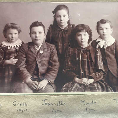 Dr. Thomas Morford Throckmorton and Mary Ann (Bentley) Throckmorton family