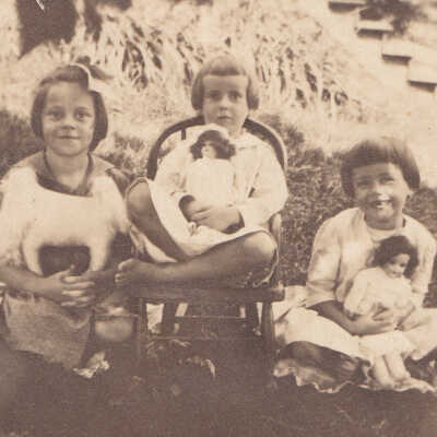 Alice Holland Elms, Pauline Morris, Madaline Morris