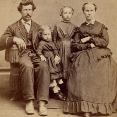 Hoge-Woods Album 01, Photo 04 - Believed to be George W. Scott and Amanda Jane (Woods) Scott family