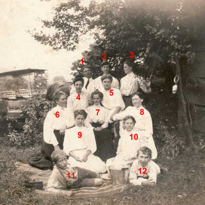 Arleigh Ray Varner and friends