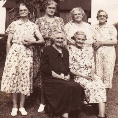 Daughters of Spencer B. Kent and Elizabeth (Jacobs) Kent