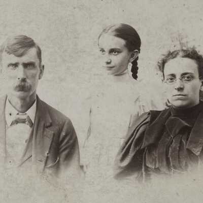 Warren McVay and Mary "Molly" (Patterson) McVay with daughter Olive "Ollie" (McVay) Neal