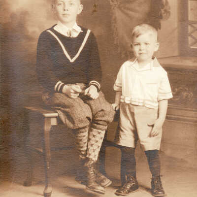 Fred Leroy Smith and Billy Harry Smith - sons of John Freeman Smith & Cora Edith Jacobs