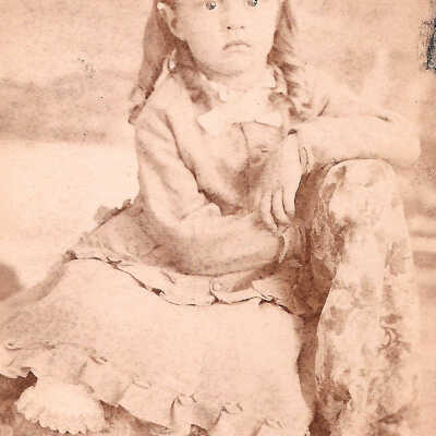 Johnson Album 02, Photo 21 - Carrie Alice Hays [1871-1956]