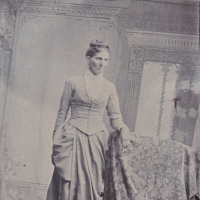 Elizabeth (Woodruff) McVay Album 01 - page 10, position 01
