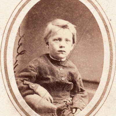 Crago-Spencer Album 02, Photo 32 - Spencer Greenlee, aged 6
