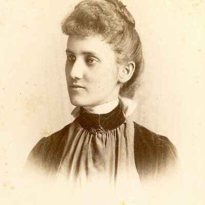 Mitchener Album 01, Photo 05 - Alice May (Hughes) Payne [1871-1962]