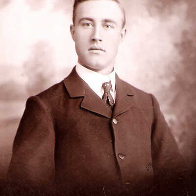 Johnson Album 02, Photo 07 - Unidentified