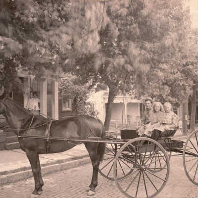 Smith and Hoskinson relatives