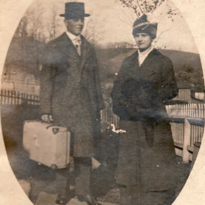 Robert Lawrence Throckmorton Sr. and his wife, Ella May (Watson) Throckmorton, on their honeymoon