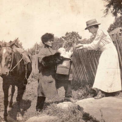 Robert Lawrence Throckmorton Sr. delivering his son with the mail