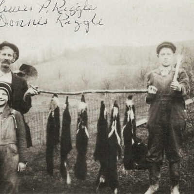 Lewis Perry Riggle and his daughter Donnis (Riggle) Anderson [on left]
