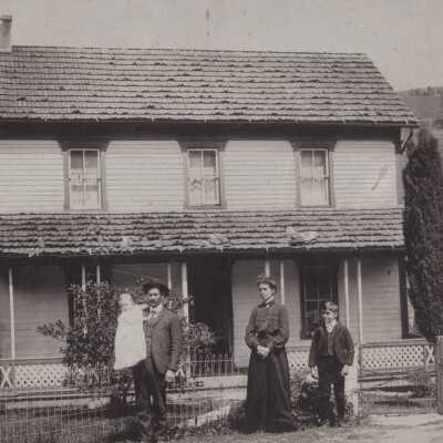 Lewis Perry Riggle family