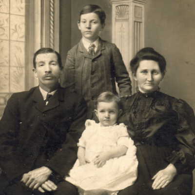 David J. White and Emma Jane (Cummins) White family