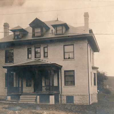 Haman C. Staggers and Samilda (Denny) Staggers family home