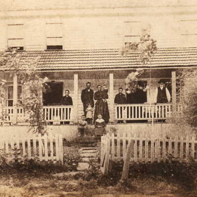 Robert Watson and Catharine (Anderson) Watson family in front of their home