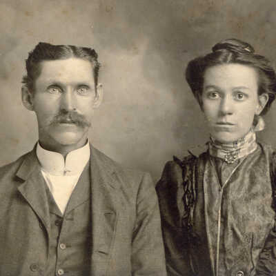 Believed to be Isaac Newton King [1868-1934] and his wife, Martha (Lapping) King [1877-1916]