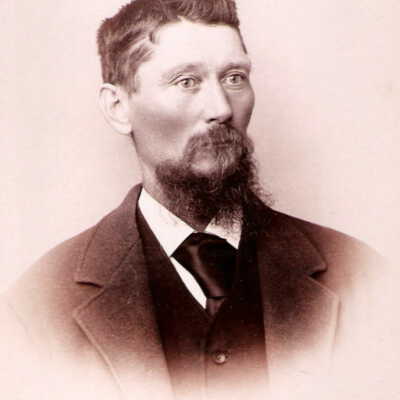 Johnson Album 01, Photo 16 - Unidentified