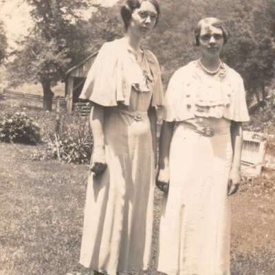 Daughters of Henry Rex Knight and Nannie Elizabeth McCoy