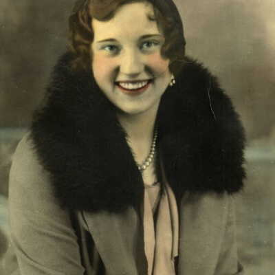 Evelyn (DeVelbis) Minor