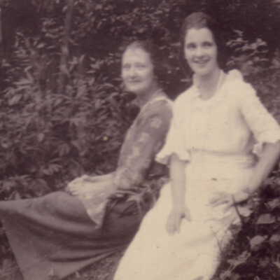 Daughters of Galusha Homer Watson & Minnie May South