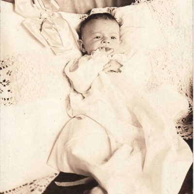 Phyllis Ruth Hoskinson - daughter of John Crago Hoskinson
