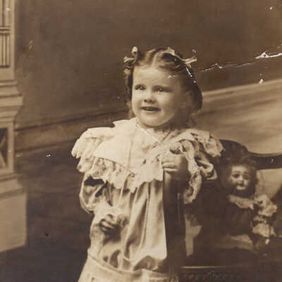 Nancy Laureanne (Throckmorton) Meighen